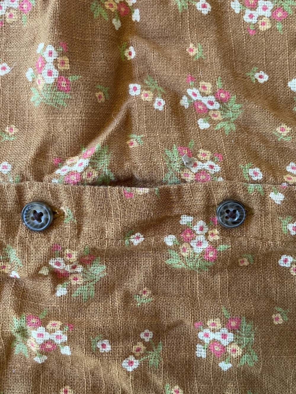 Toad&Co Camp Cove Shirt in Kelp Floral Print - Picture 5 of 7